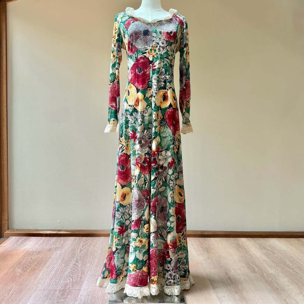 Vintage Floral Lace-Trim Long Sleeve Maxi Dress